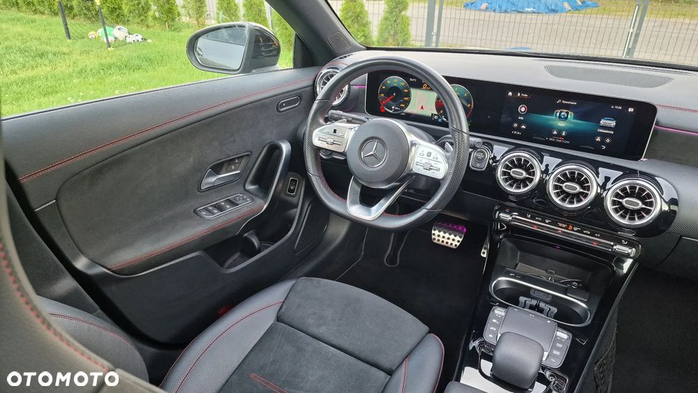 Mercedes-Benz CLA 200 d 8G-DCT AMG Line - 14
