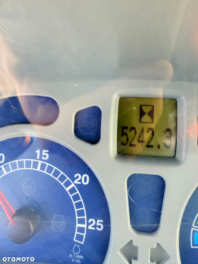 New Holland T7.235 Powercommand - 11