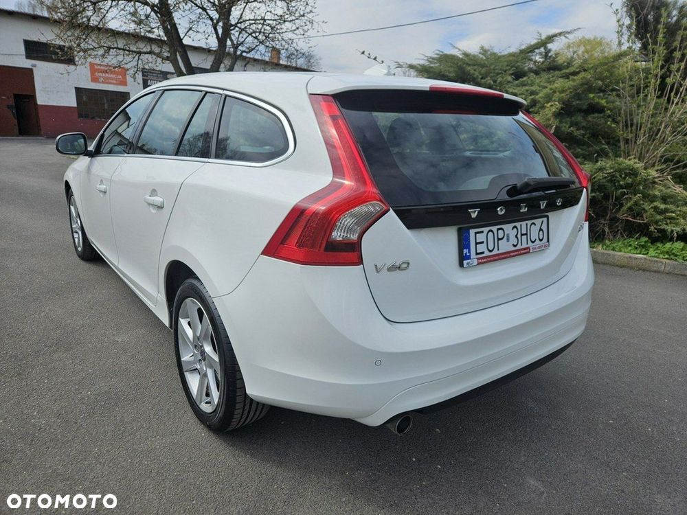 Volvo V60 D3 Geartronic Momentum - 3