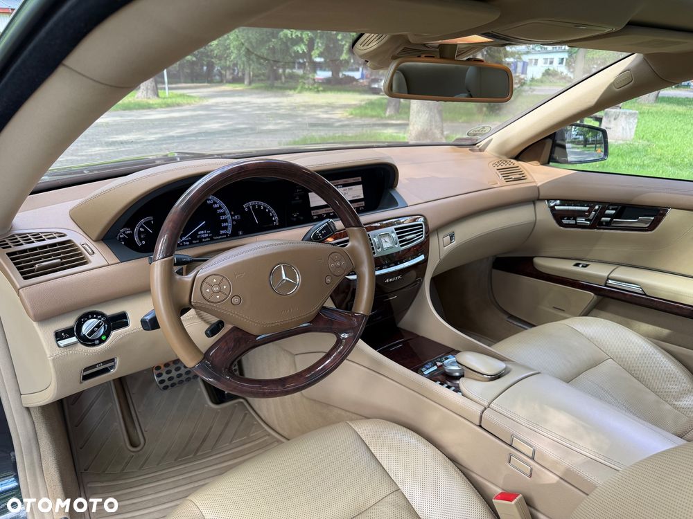 Mercedes-Benz CL 500 4-Matic BlueEff - 20