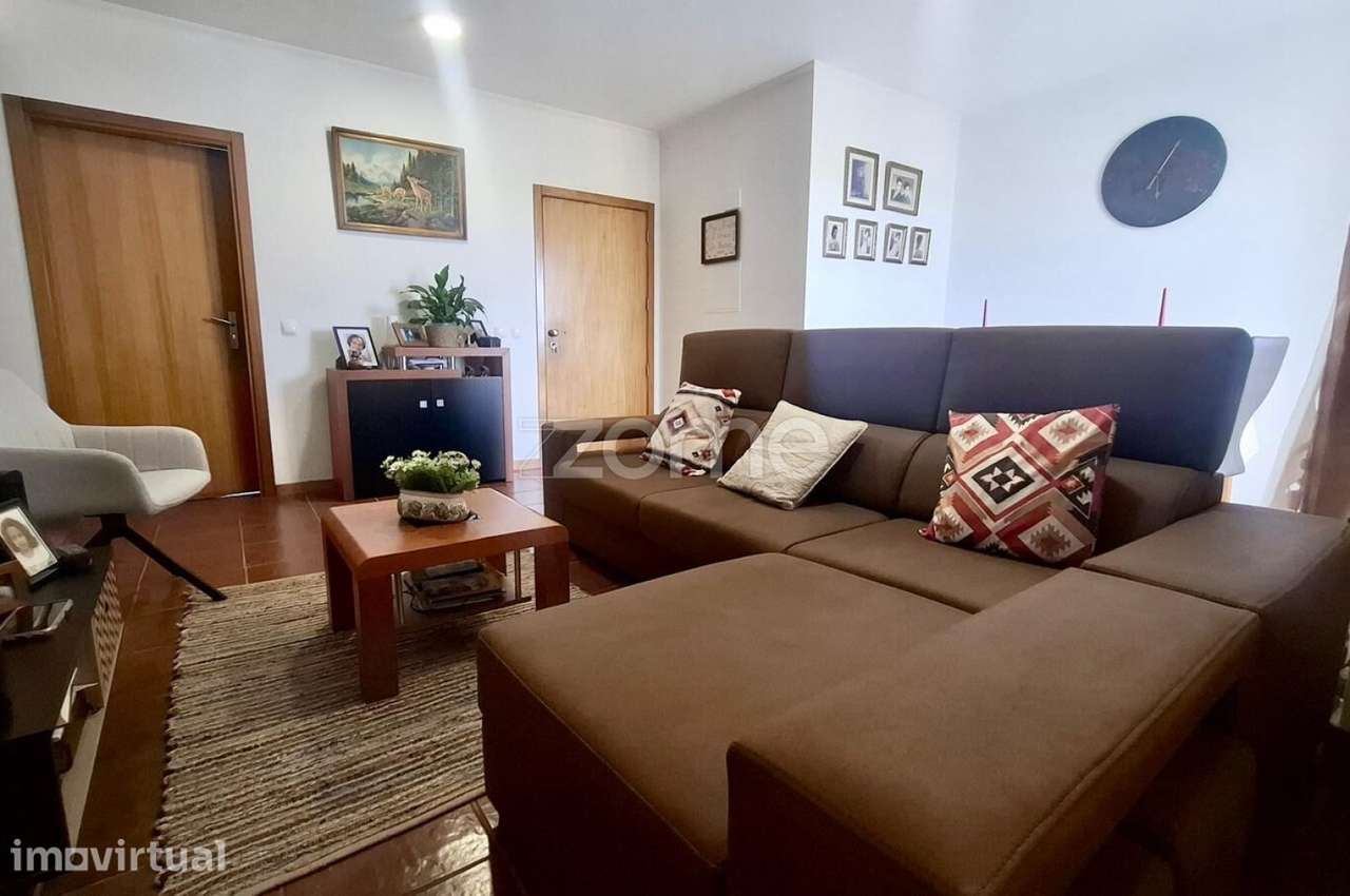 Apartamento T2 Remodelado - Rabo de Peixe - Grande imagem: 2/17