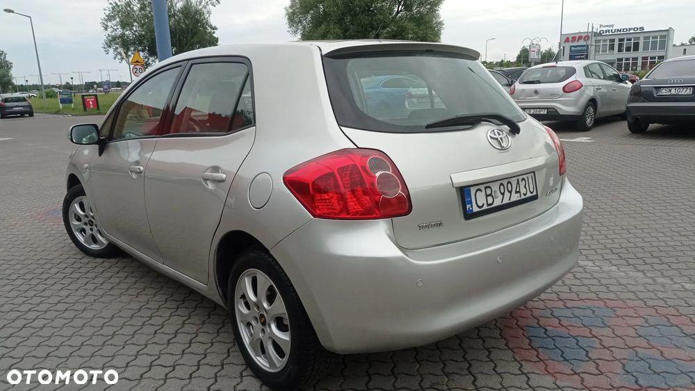 Toyota Auris 1.6 VVT-i Premium MM - 18