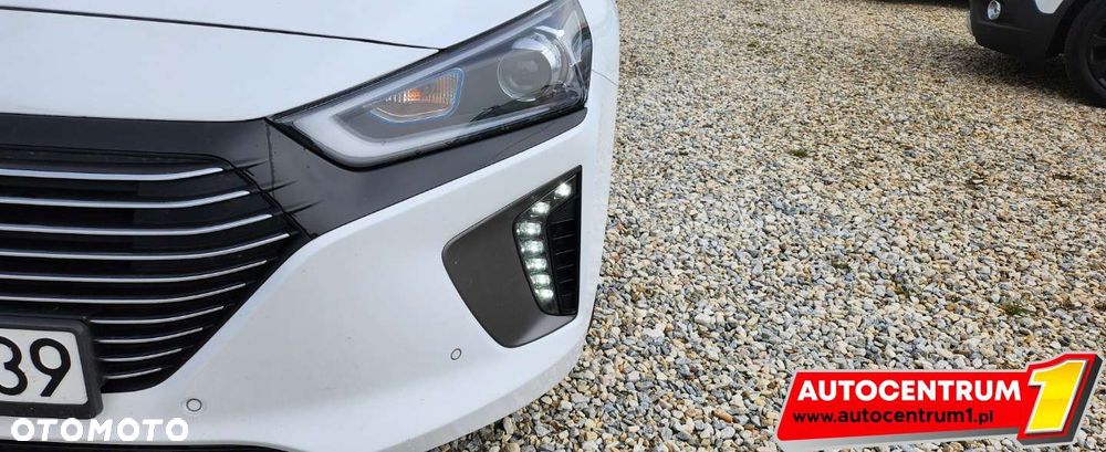 Hyundai IONIQ - 13