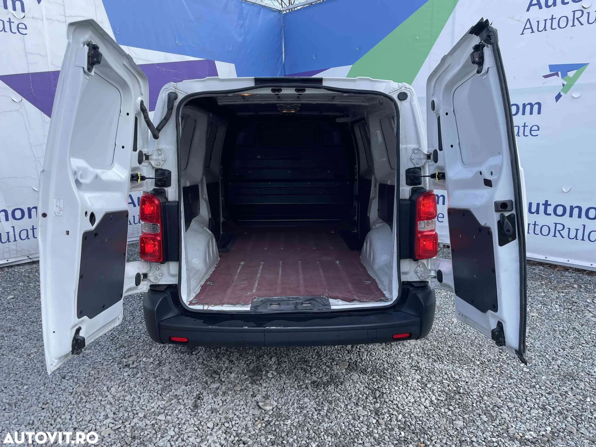 Opel Vivaro - 7