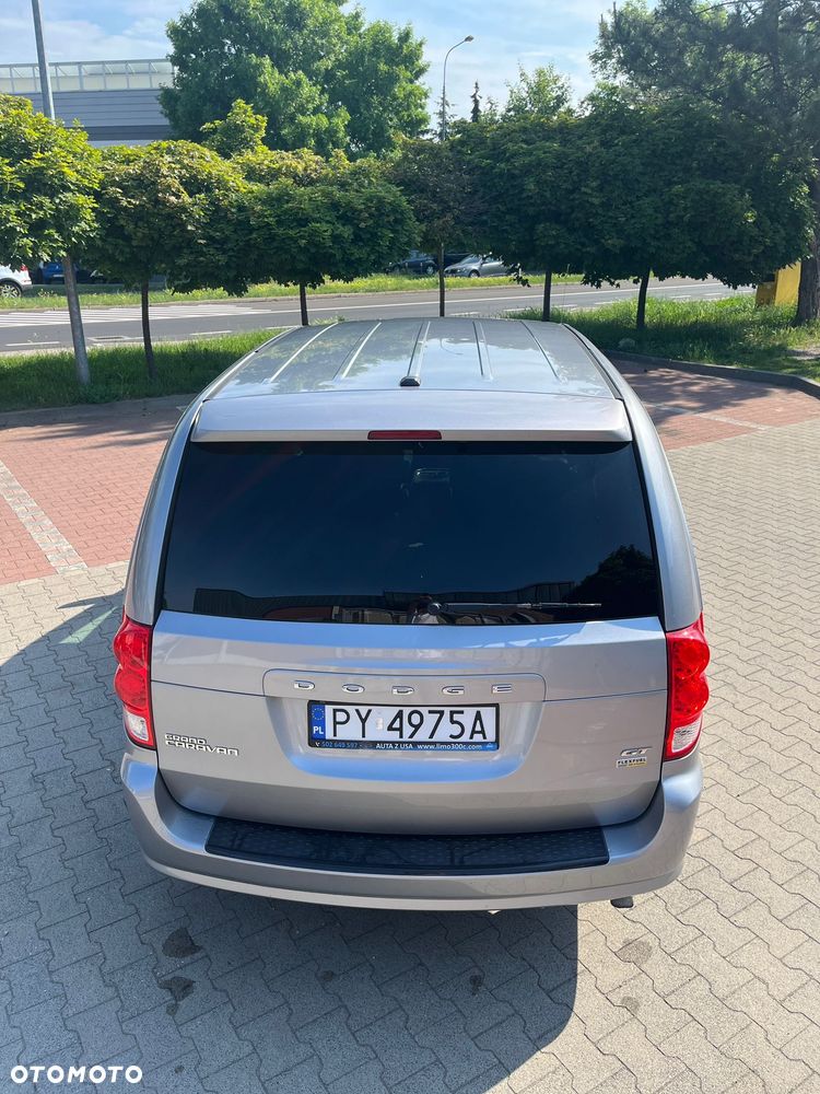 Dodge Grand Caravan - 29