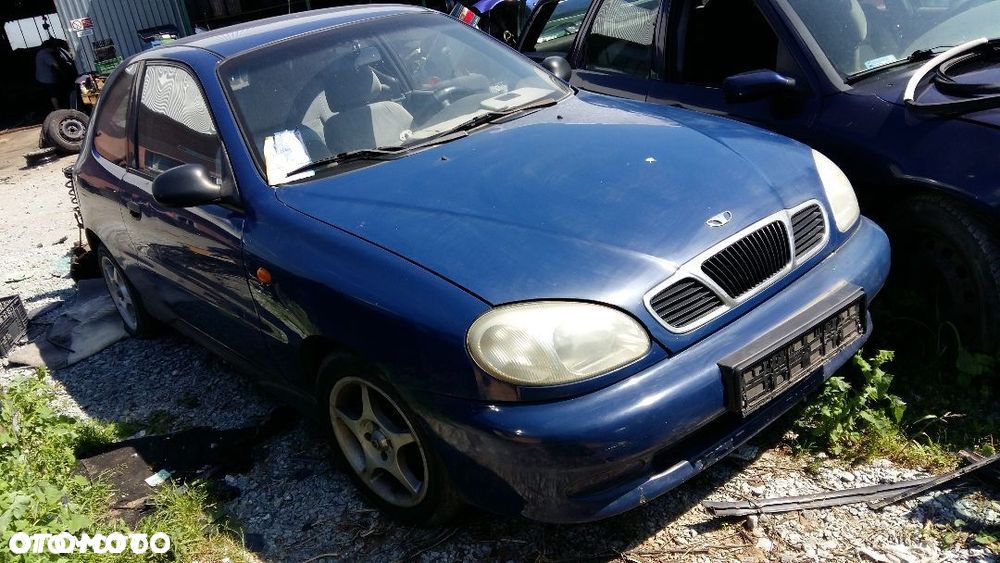 Części Daewoo Lanos 1.5 99r. 63kW 3-drzwi - 1
