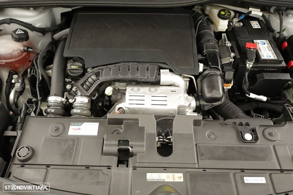Citroën C4 1.2 PureTech Plus EAT8 - 23