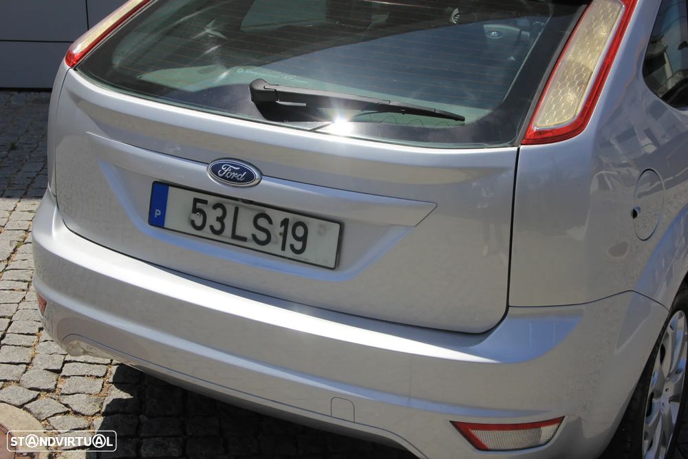Ford Focus 1.6 Trend - 12