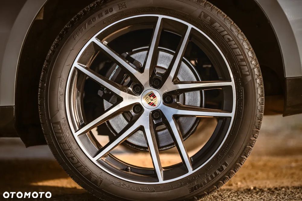 Porsche Macan Standard - 16