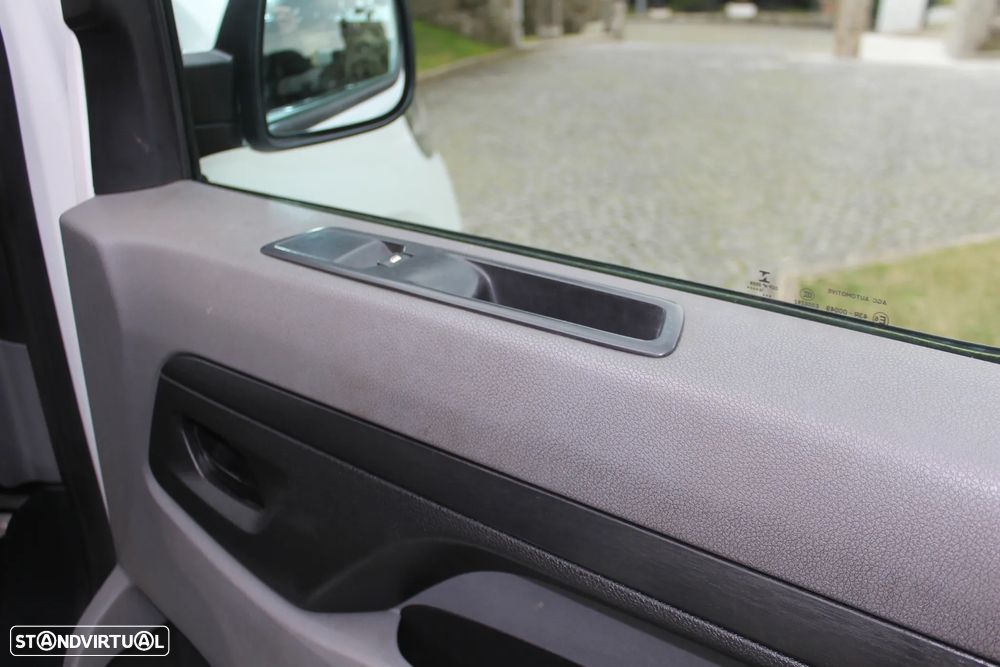 Citroën JUMPY 1.6 HDI - 3 LUG. A/C - 21