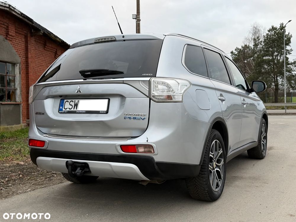 Mitsubishi Outlander 2.0 4WD Plus - 8