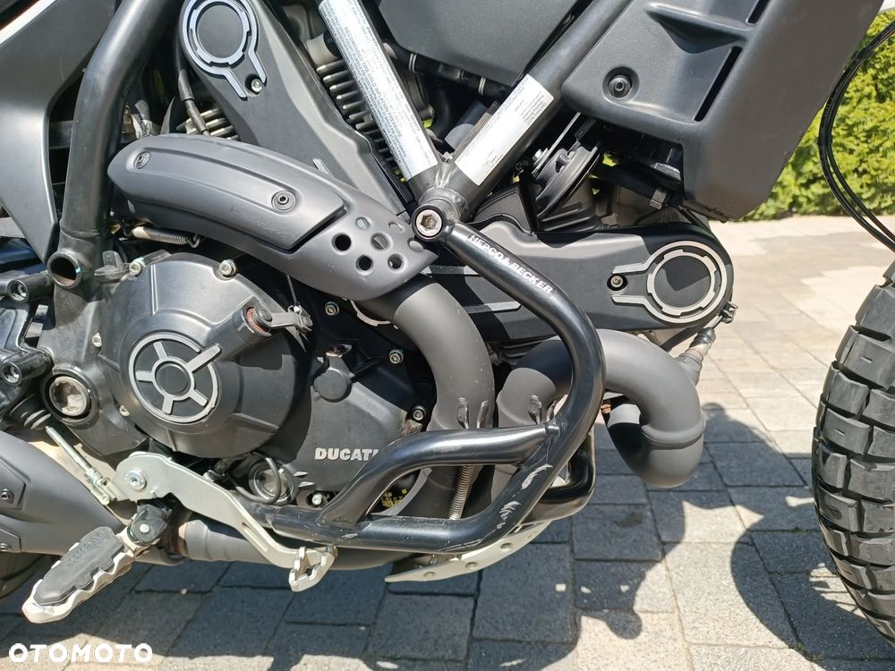 Ducati Scrambler - 14