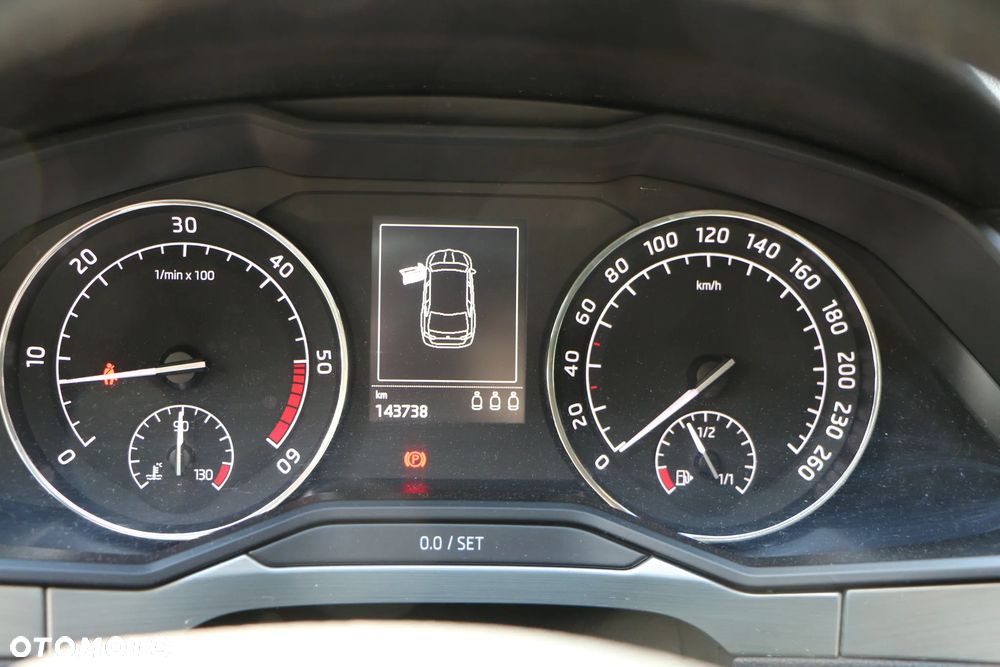 Skoda Superb 2.0 TDI Style - 13