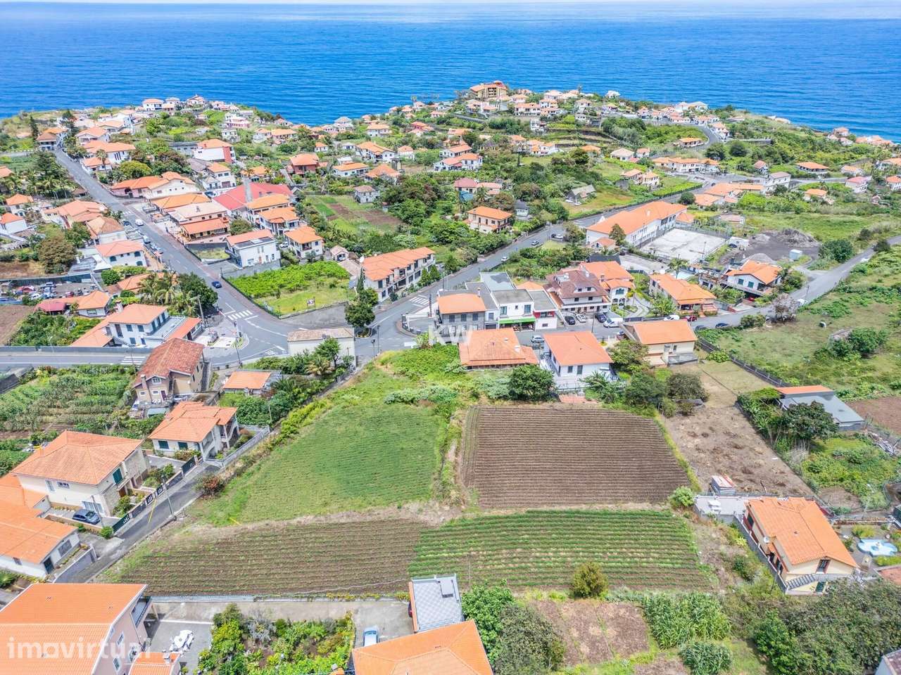 Grande terreno na Ponta Delgada, São Vicente | Excelente oportunidade - Grande imagem: 2/31