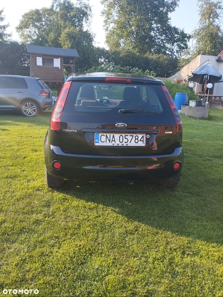 Ford Fiesta - 4
