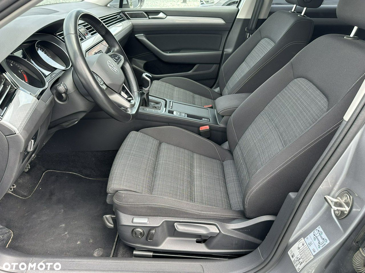 Volkswagen Passat 2.0 TDI EVO Business - 11