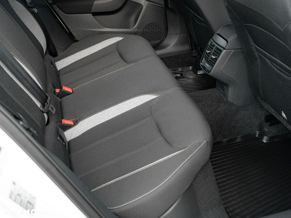 Skoda Scala 1.0 TSI Selection DSG - 34