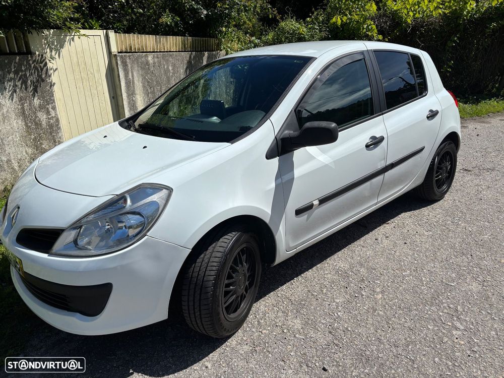 Renault Clio 1.5 dCi Dynamique - 2