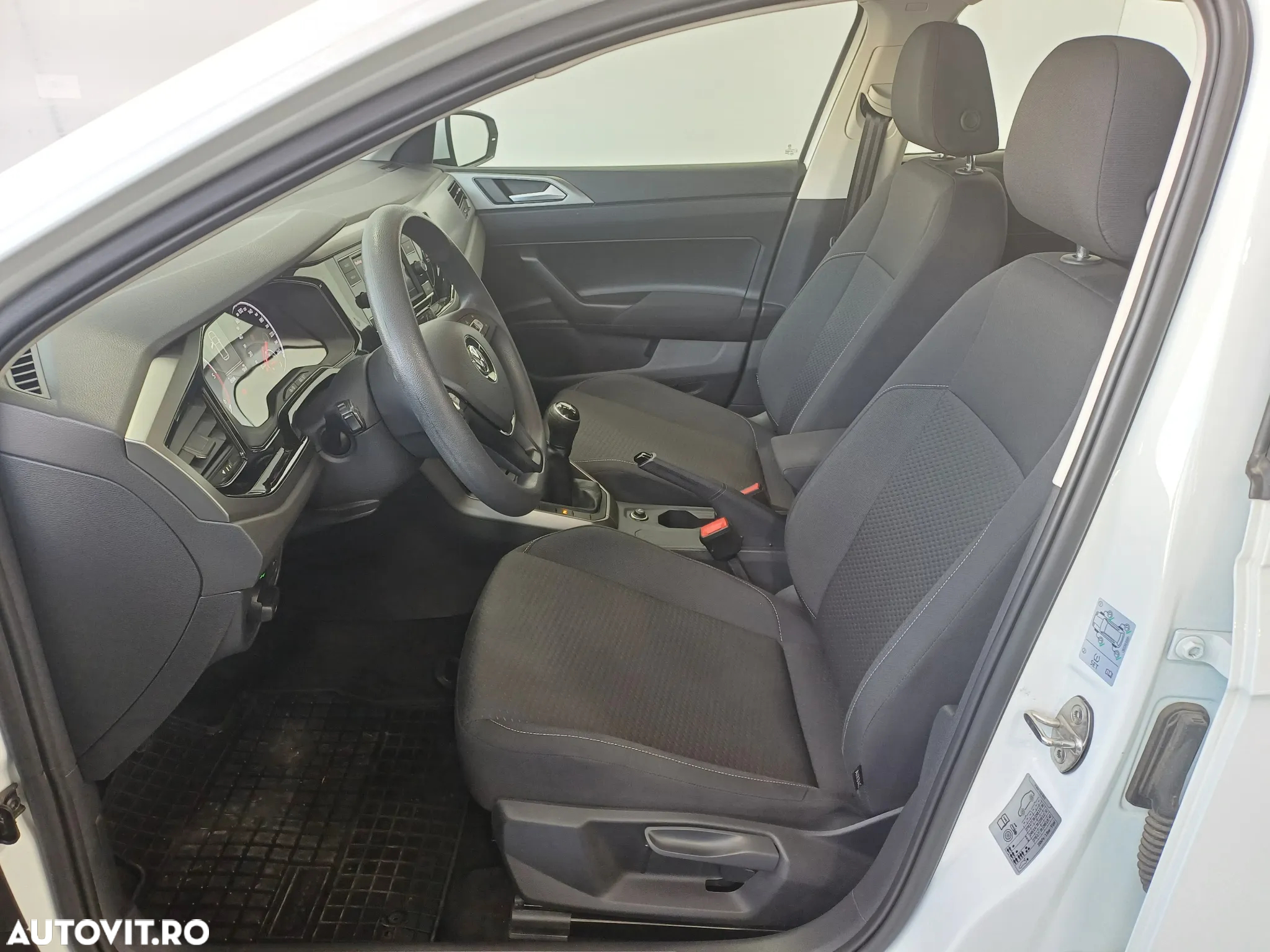 Volkswagen Polo - 5