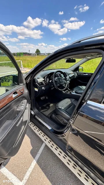 Mercedes-Benz ML 350 BlueTec 4-Matic - 4