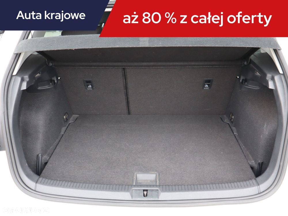 Volkswagen Golf - 16