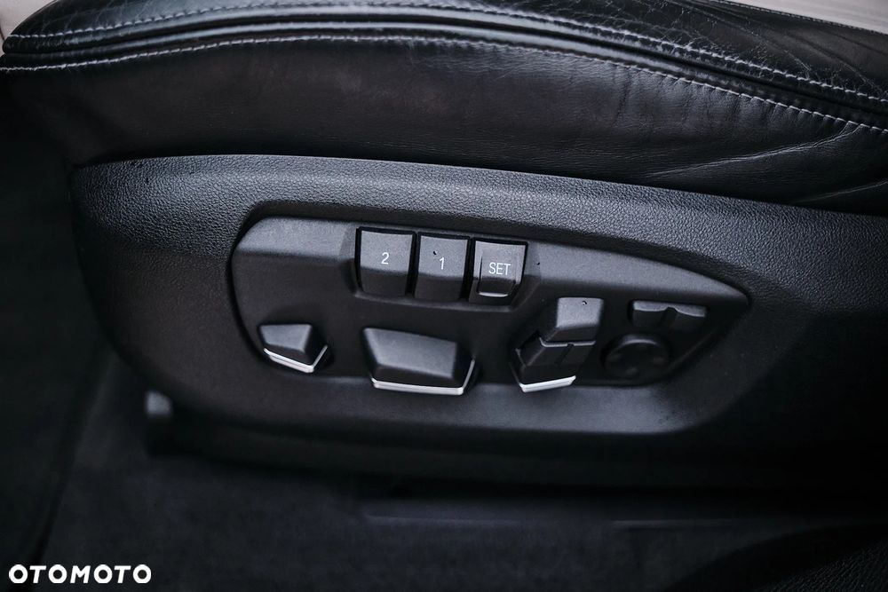 BMW X6 xDriveM50d - 18