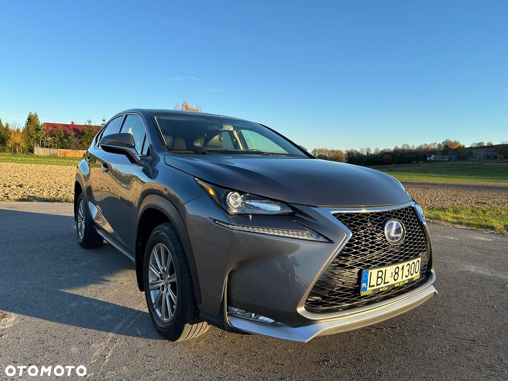 Lexus NX 200t AWD - 12
