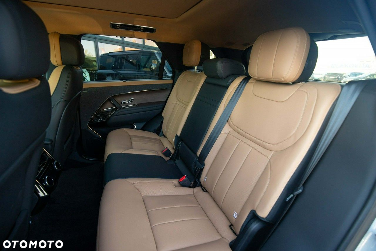 Land Rover Range Rover Sport - 17