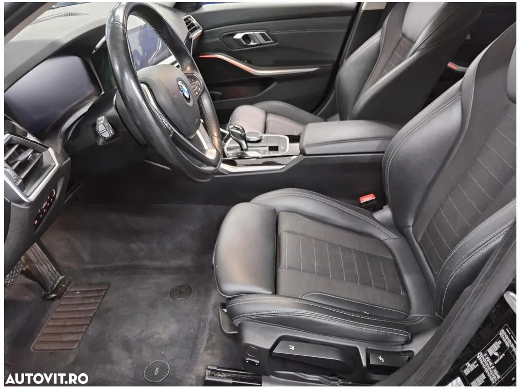 BMW Seria 3 320d Aut. Sport Line - 7