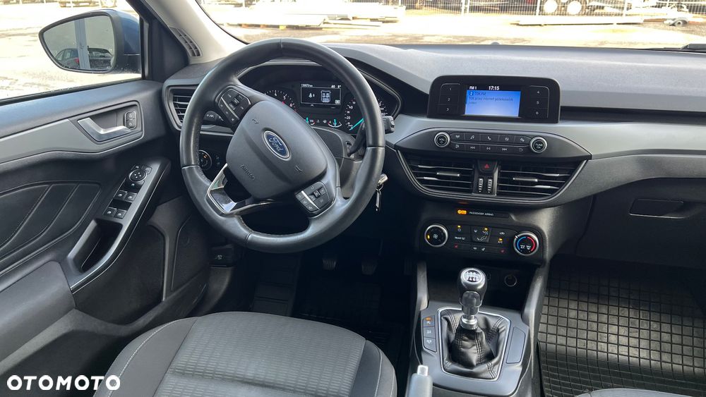 Ford Focus 1.0 EcoBoost Trend Edition - 6