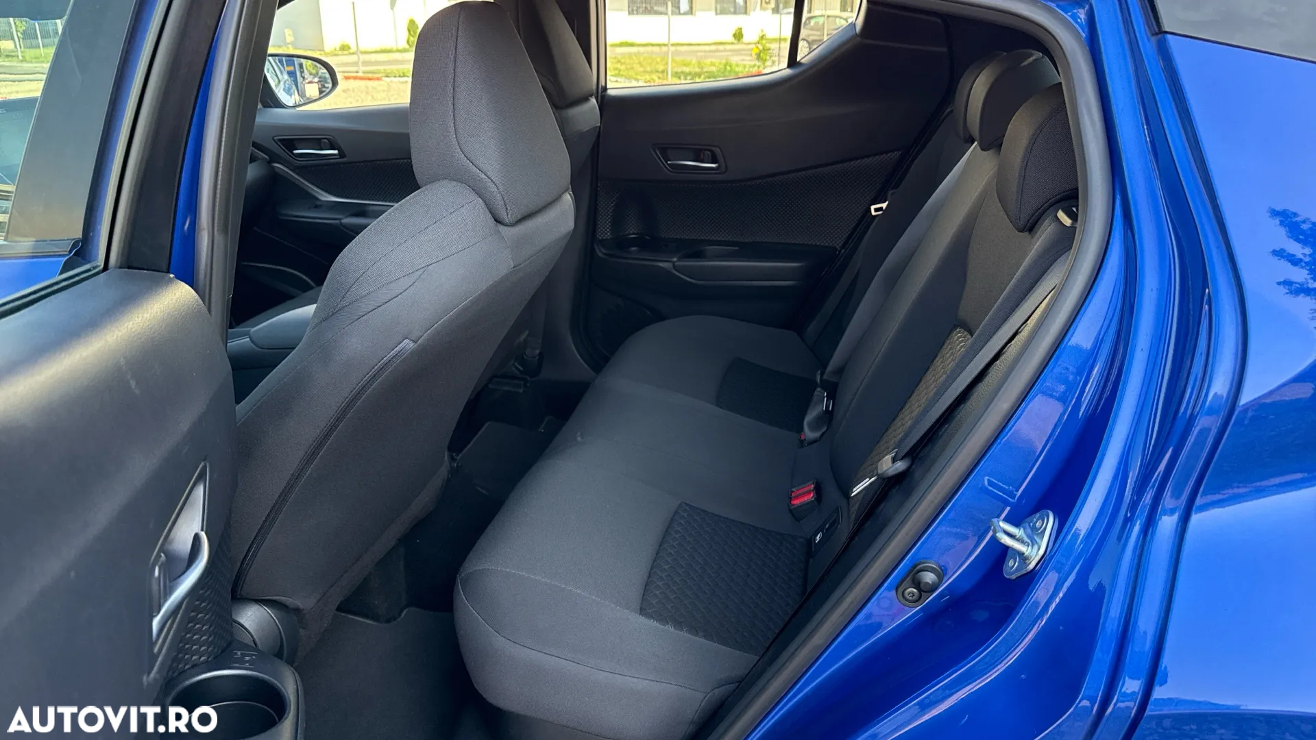 Toyota C-HR 1.8 HSD 122 CP 4x2 CVT Core - 16