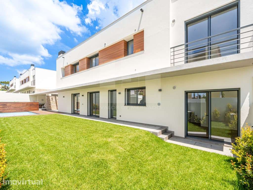 Moradia T4 unifamiliar, moderna, com piscina e estacionamento, Bice... - Grande imagem: 5/39
