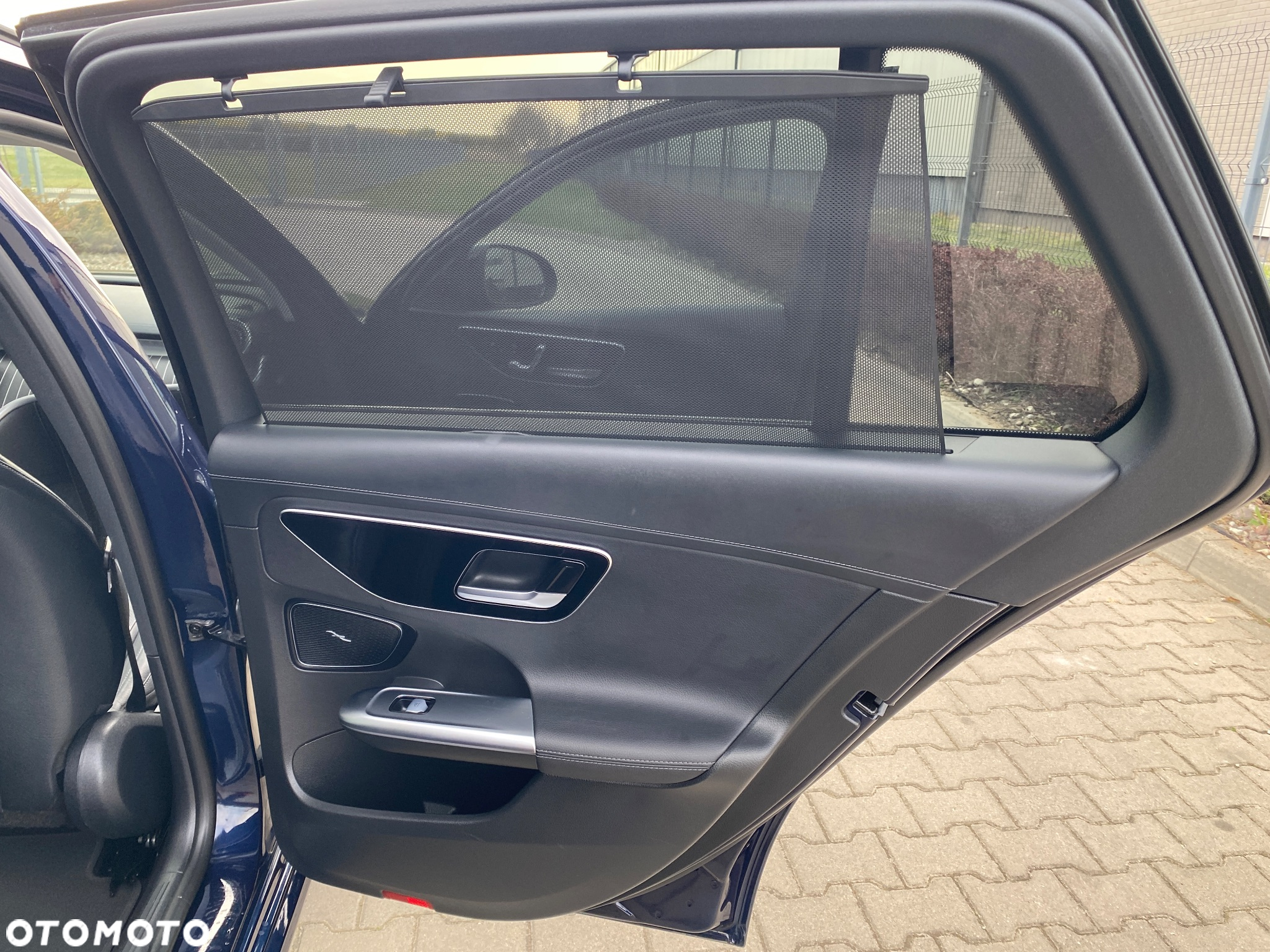 Mercedes-Benz Klasa C 300 e PHEV Avantgarde - 22