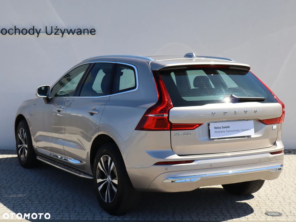 Volvo XC 60 T6 Plug-In Hybrid AWD Core - 3
