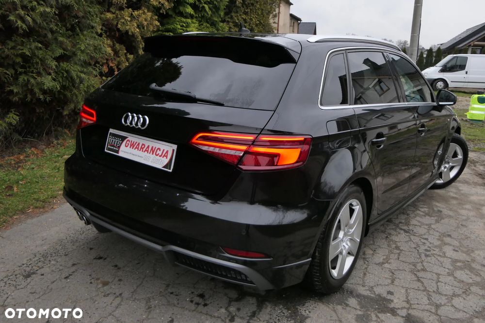 Audi A3 Sportback 2.0 TDI S tronic S line Sportpaket - 8