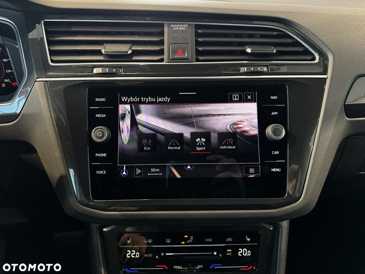 Volkswagen Tiguan - 29