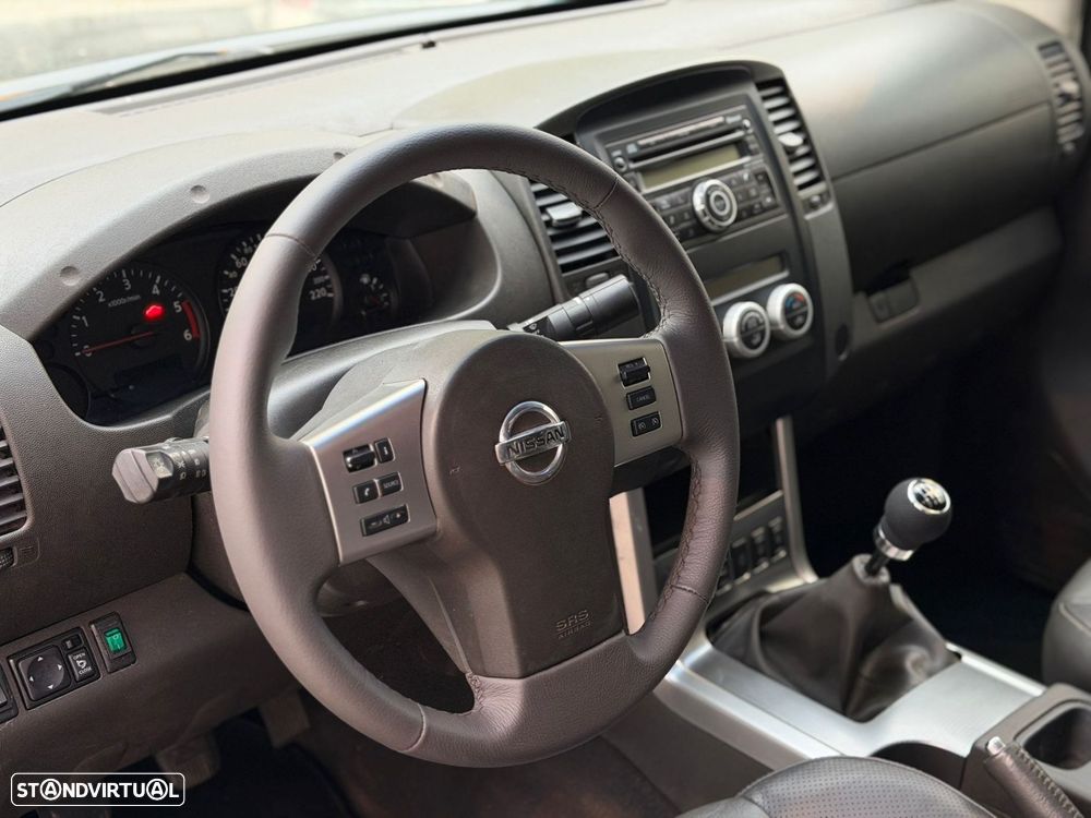 Nissan Navara 2.5 dCi CD LE Hi-Tech +P.Premium 4WD - 18