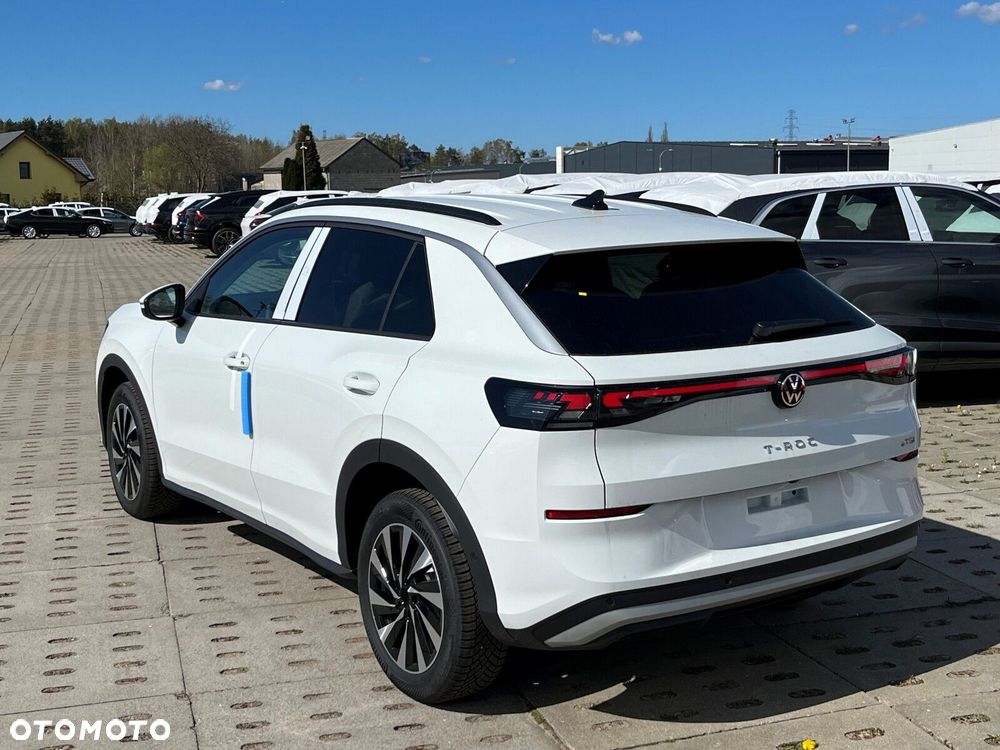 Volkswagen T-Roc 1.5 eTSI Life DSG - 5