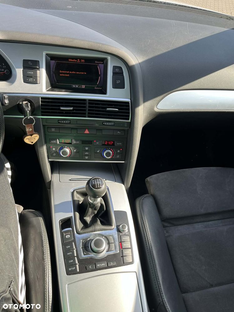 Audi A6 Avant 2.0T FSI - 10