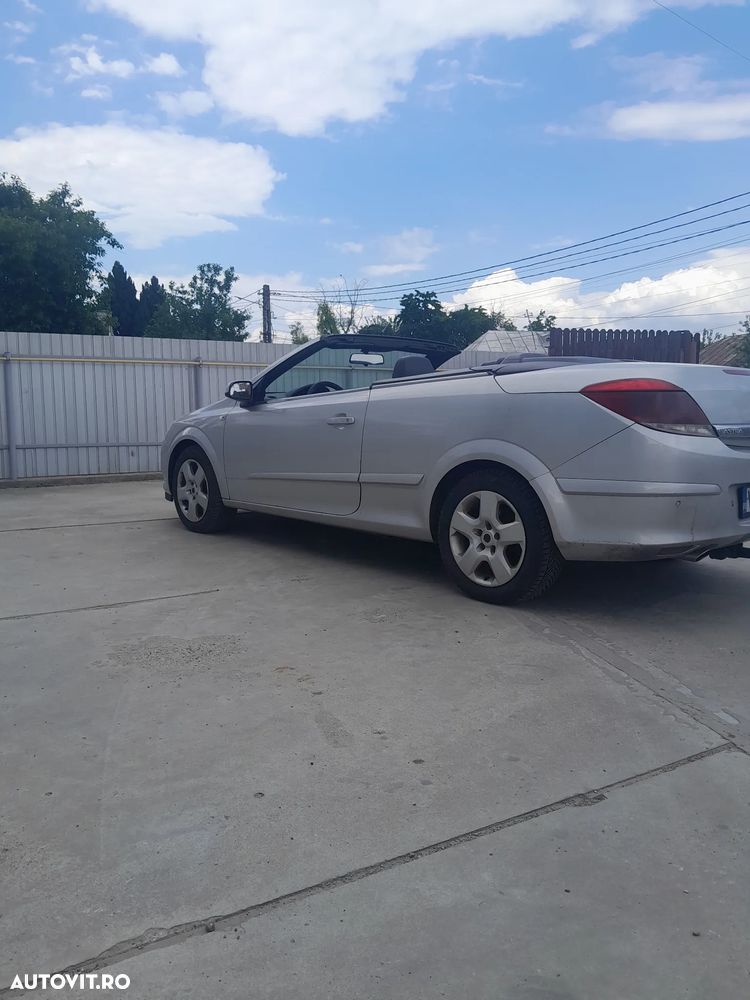 Opel Astra 1.9 CDTI Cosmo - 7