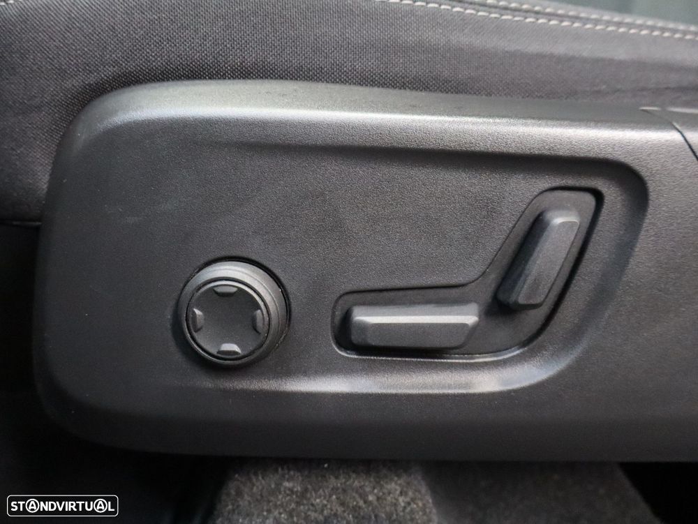 Volvo XC 40 1.5 T5 PHEV Plus Bright - 18