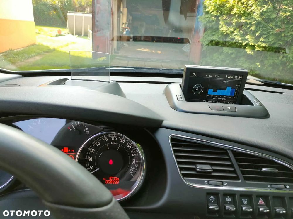 Peugeot 3008 2.0 HDi HYbrid4 - 5
