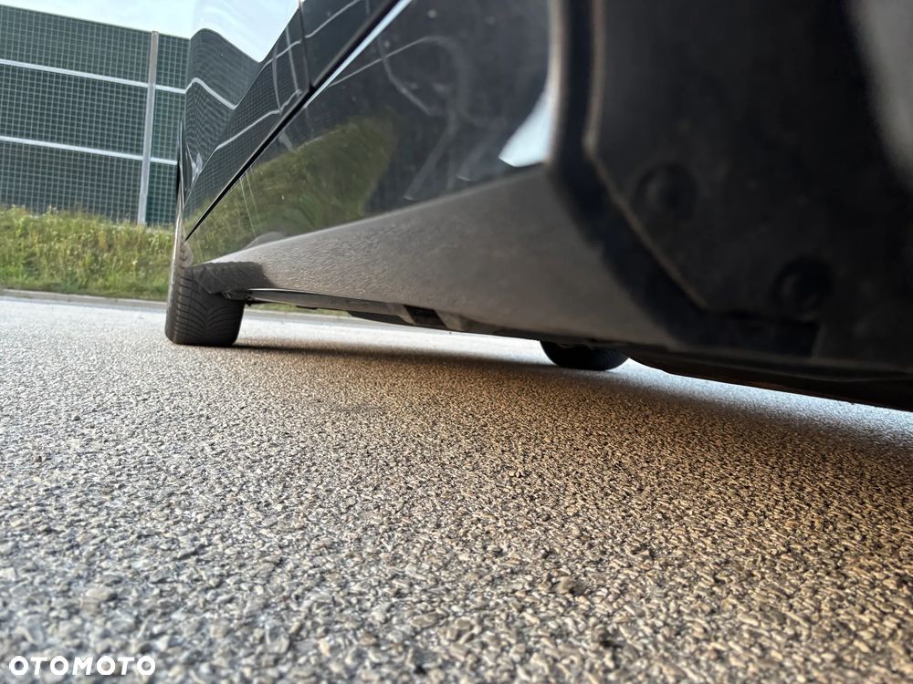 Mercedes-Benz Klasa C 200 CDI DPF Automatik BlueEFFICIENCY Special Edition - 29
