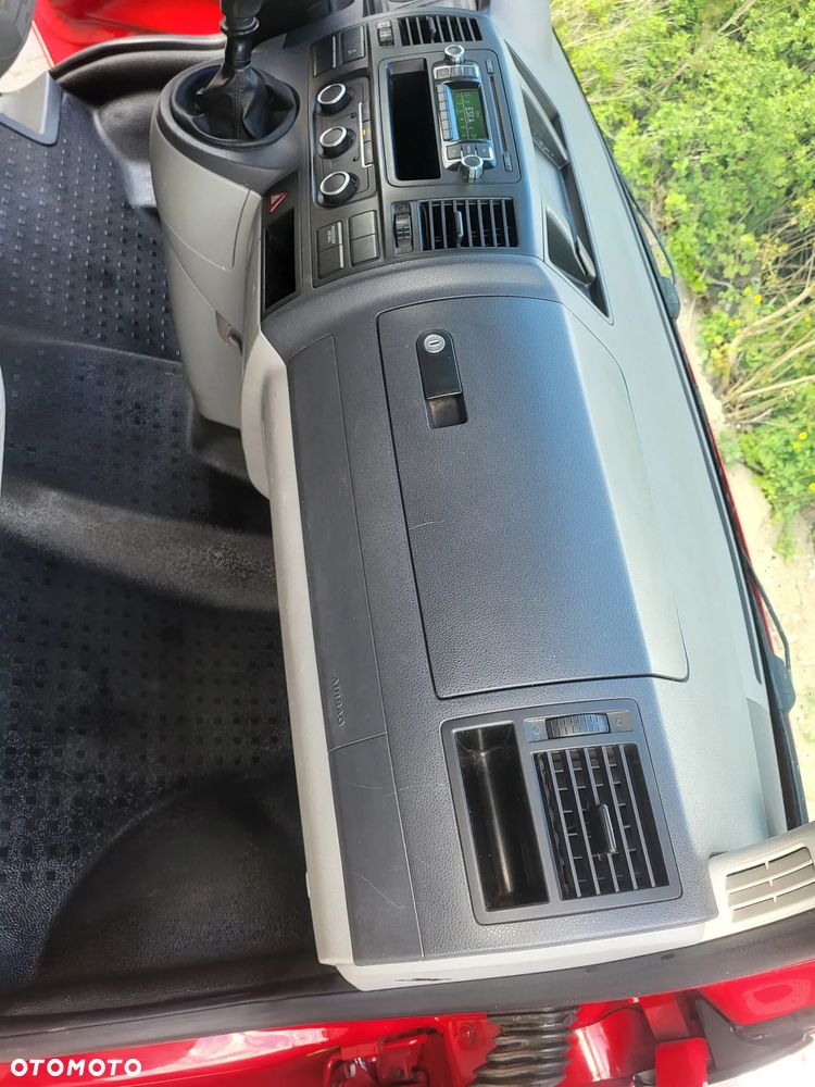 Volkswagen Transporter - 12