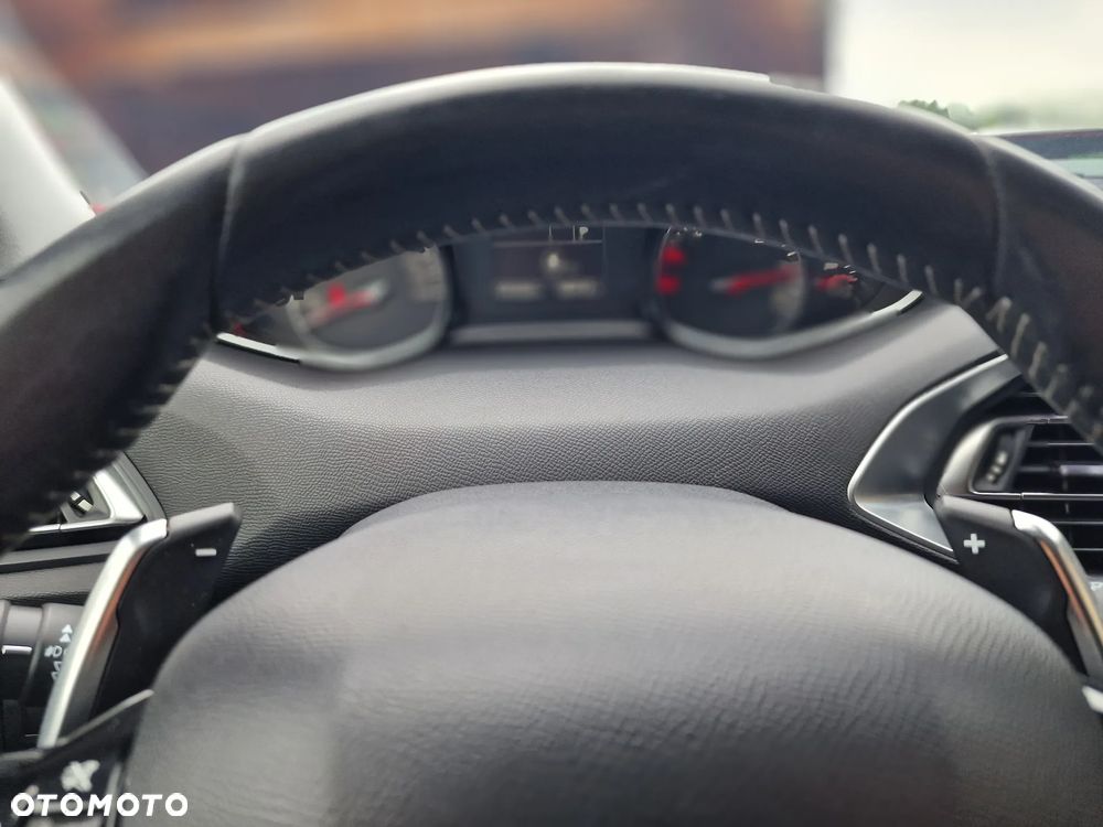 Peugeot 308 1.5 BlueHDi Allure S&S EAT6 - 30