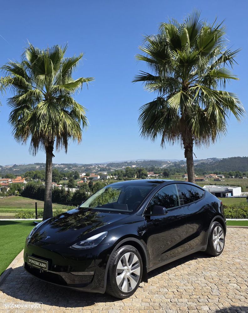 Tesla Model Y Long Range Dual Motor AWD - 10