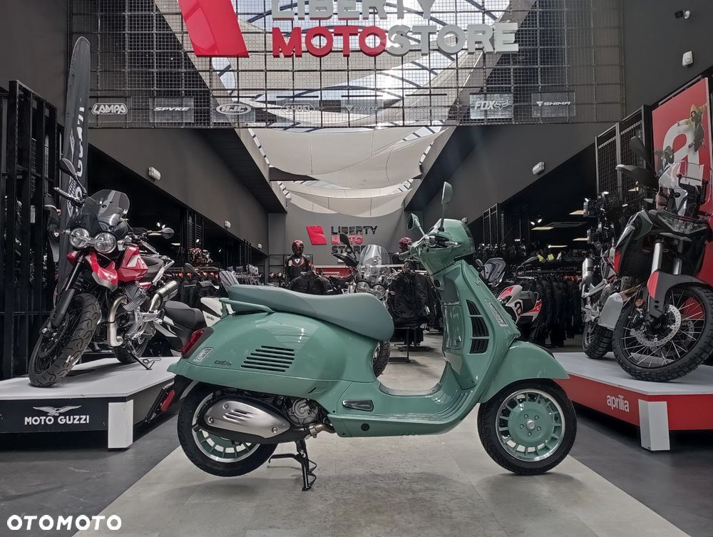 Vespa GTS - 8
