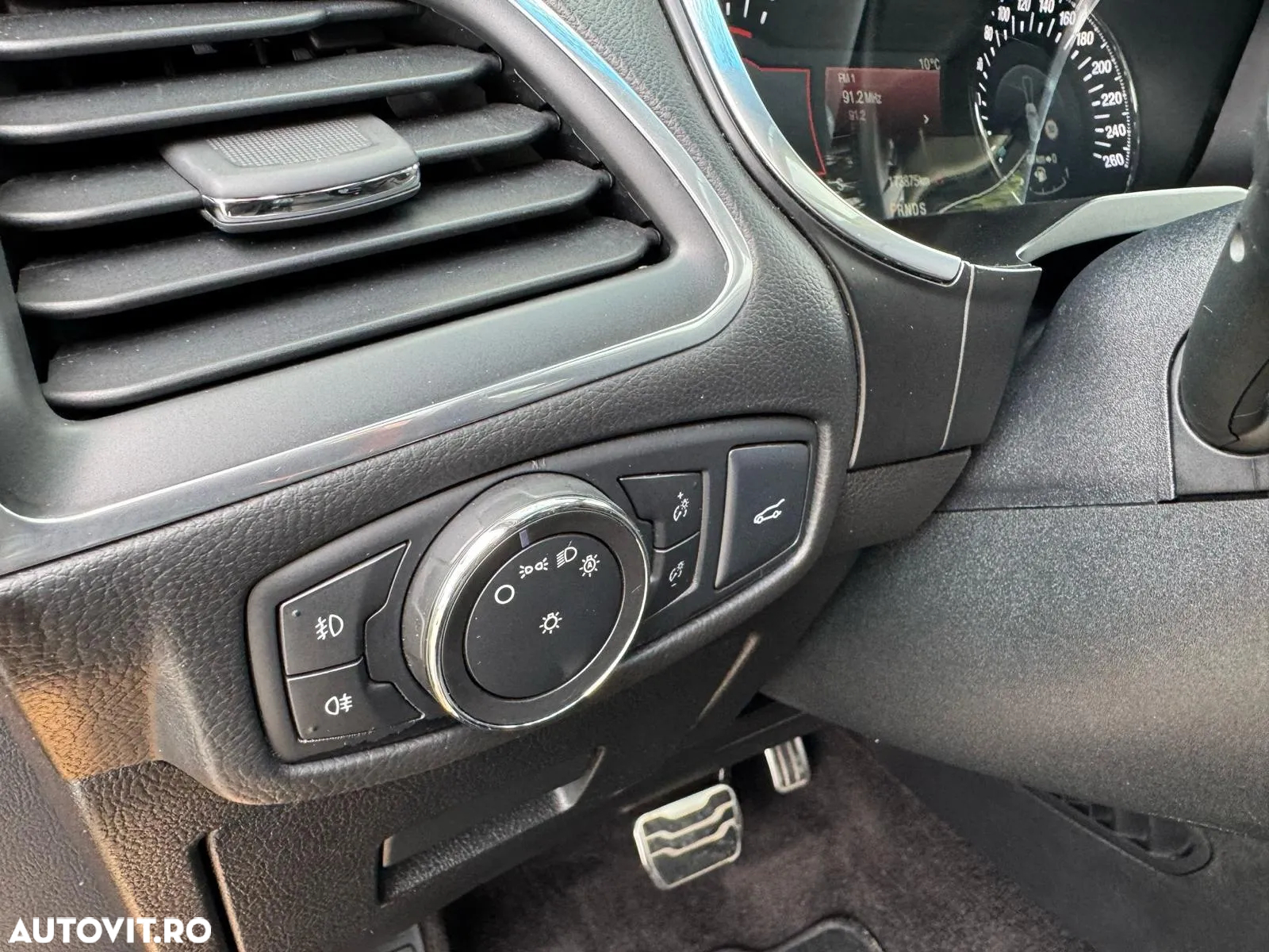 Ford Edge 2.0 TDCi Powershift Titanium - 20