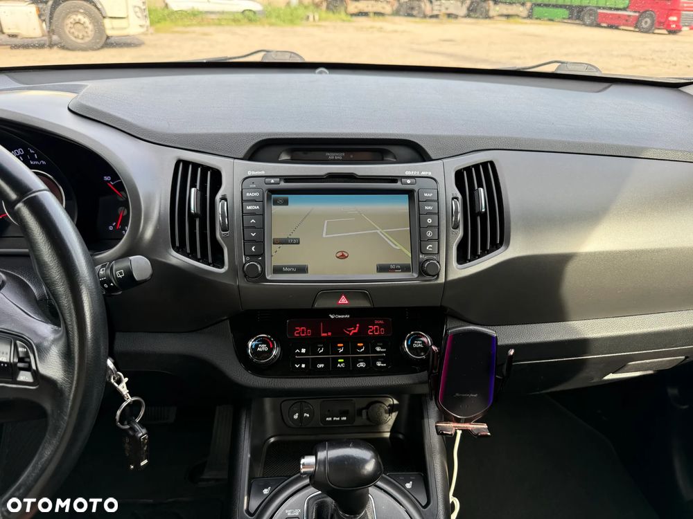 Kia Sportage 2.0 CRDI AWD Dream-Team Edition - 3