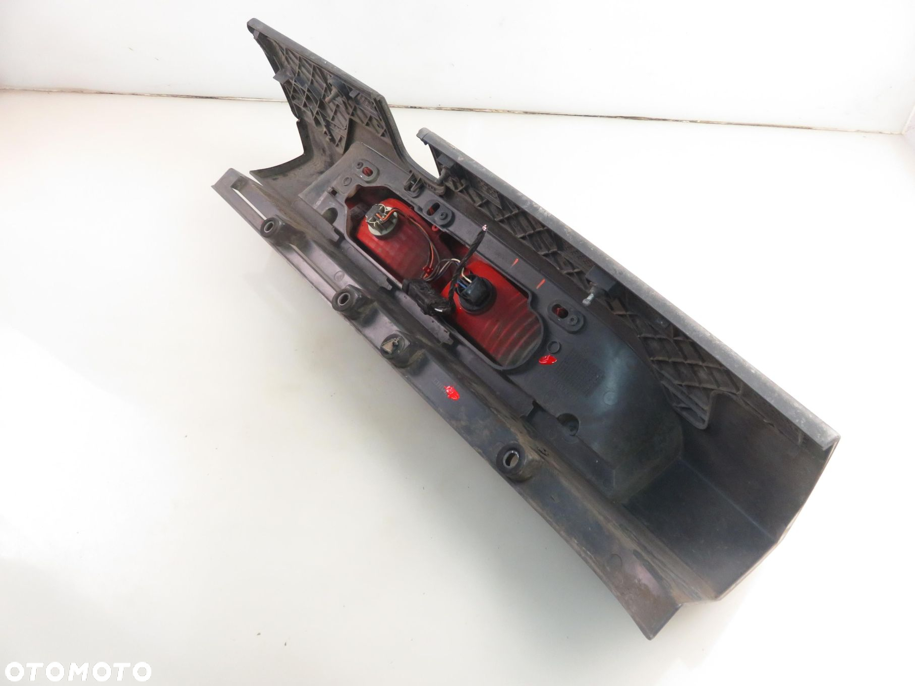 LAMPA PRAWA TYLNA OPEL VIVARO A Skrzynia (X83) 93857722 - 2